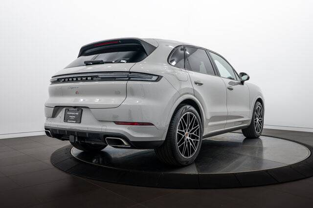 2026 Cayenne picture #7