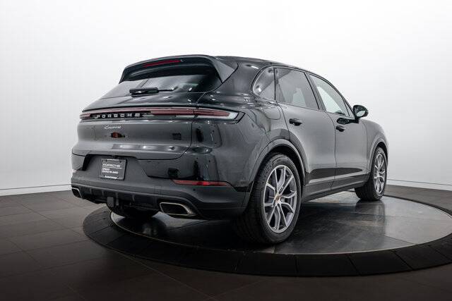 2026 Cayenne picture #7