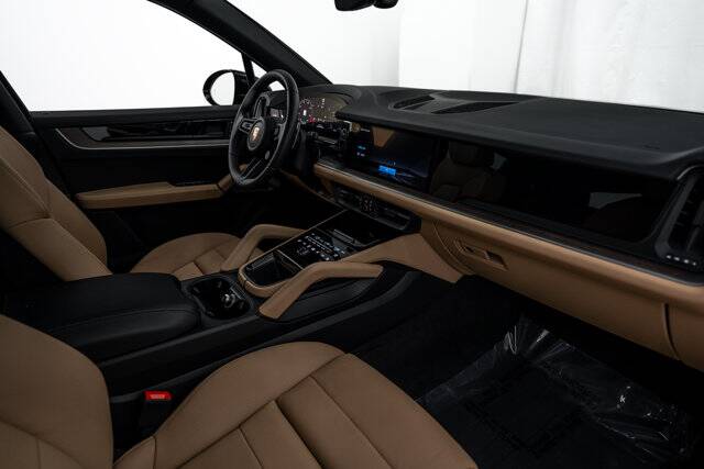 2026 Cayenne picture #12