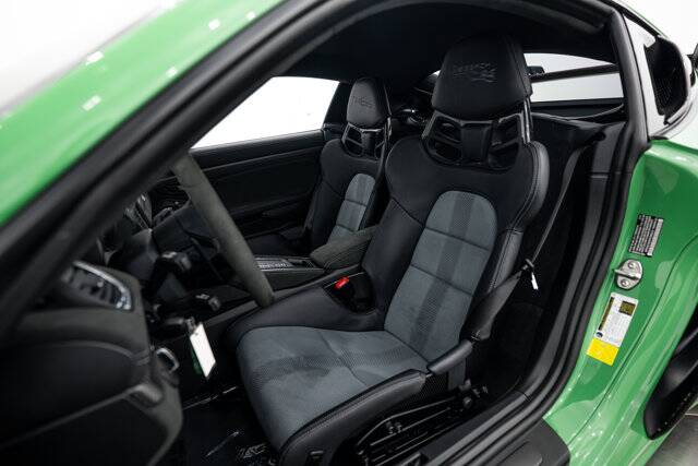 2023 718 Cayman GT4 RS picture #5