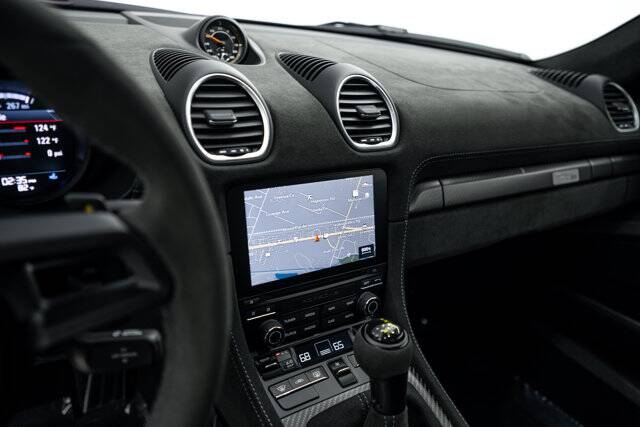 2023 718 Cayman GT4 RS picture #13