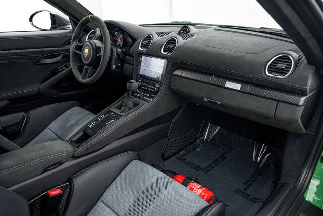 2023 718 Cayman GT4 RS picture #14