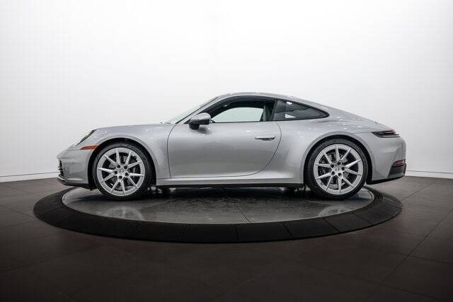 2025 911 Carrera picture #2