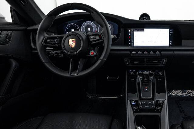 2025 911 Carrera picture #13