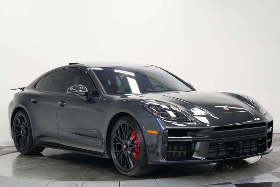 2026 Panamera GTS -Premium Package, Assistance Package picture #2