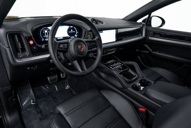 2025 Cayenne S E-Hybrid picture #4