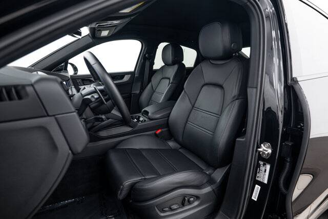2025 Cayenne S E-Hybrid picture #5