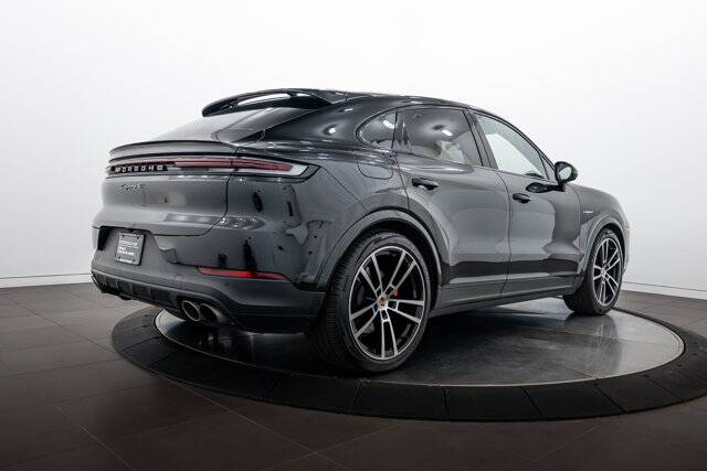 2025 Cayenne S E-Hybrid picture #7