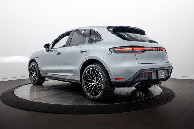 2026 Macan picture #3