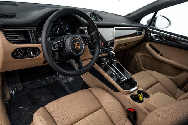 2026 Macan picture #4