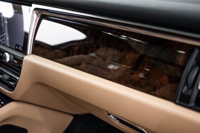 2026 Macan picture #13