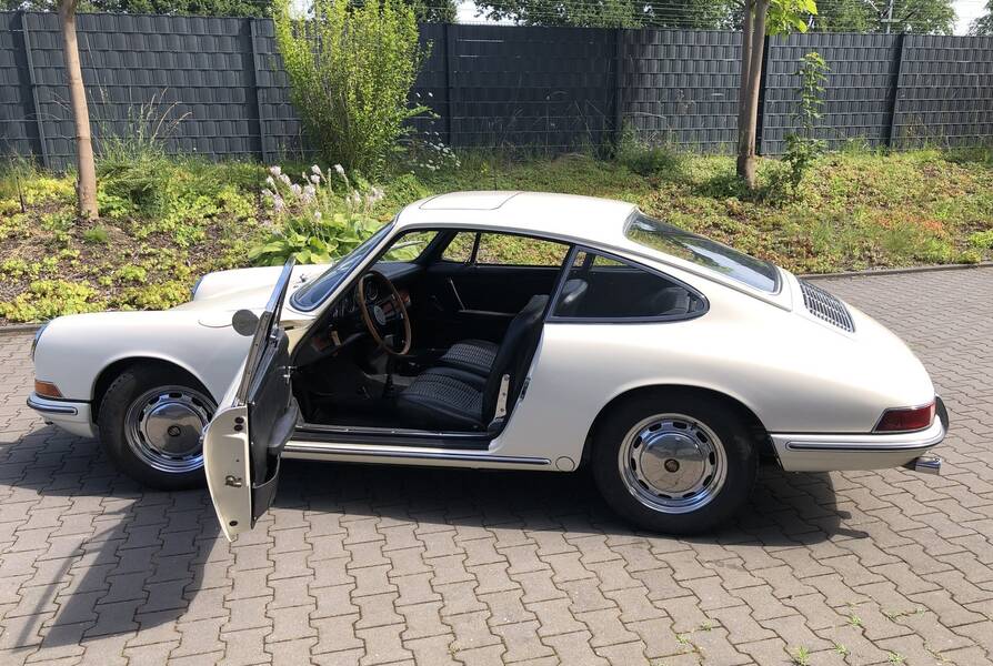1965 Very Early 911 Sunroof Coupe picture #5