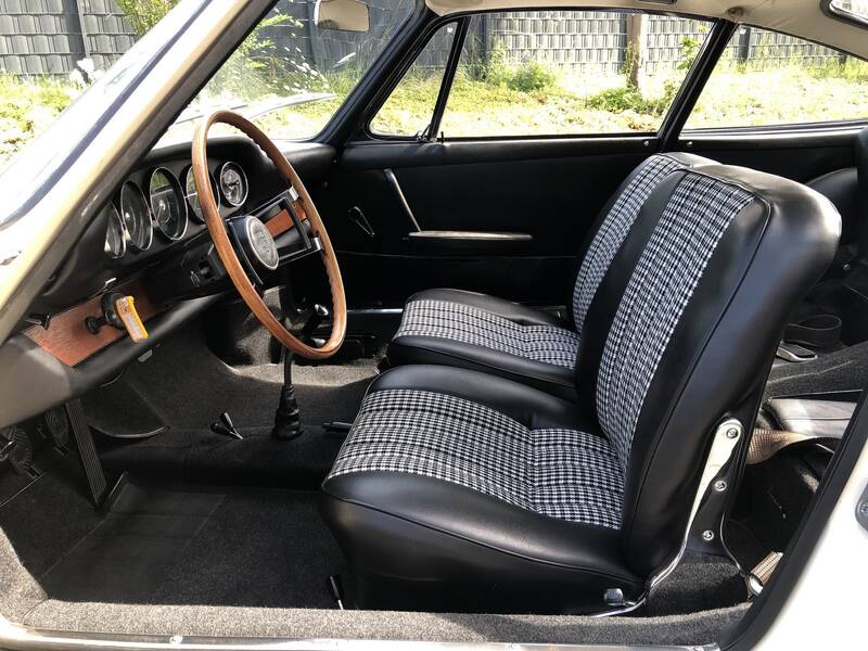 1965 Very Early 911 Sunroof Coupe picture #16