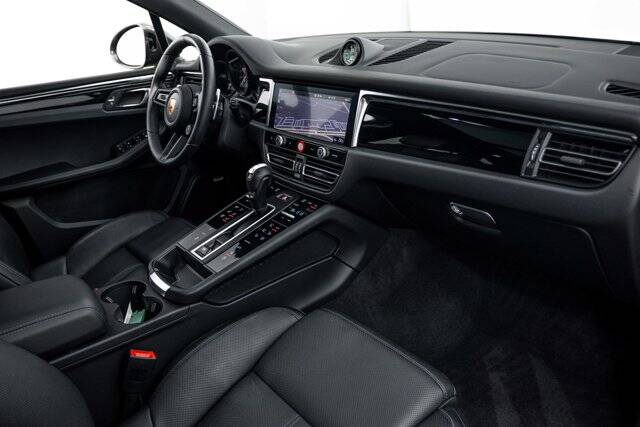 2026 Macan T picture #12