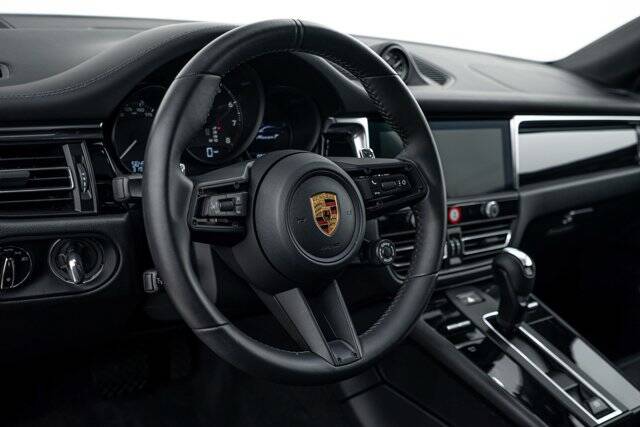 2026 Macan T picture #15