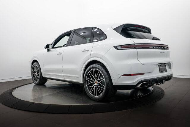 2026 Cayenne picture #3
