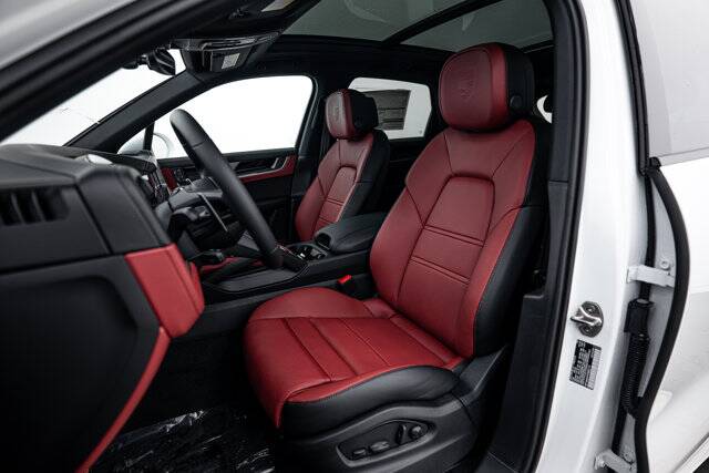 2026 Cayenne picture #5