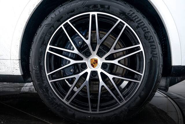 2026 Cayenne picture #11