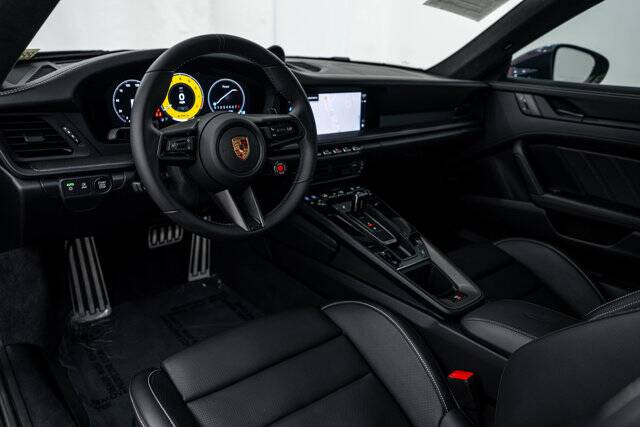 2026 911 Carrera GTS picture #4