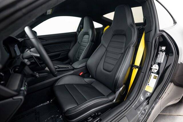 2026 911 Carrera GTS picture #5