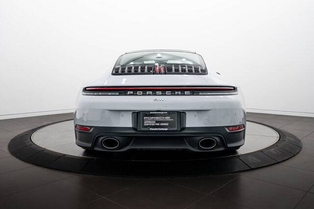 2025 911 Carrera picture #6