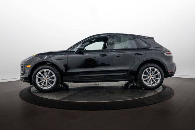 2026 Macan picture #2