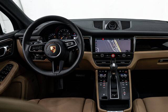 2026 Macan picture #13