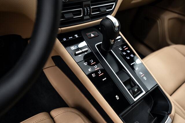 2026 Macan picture #15