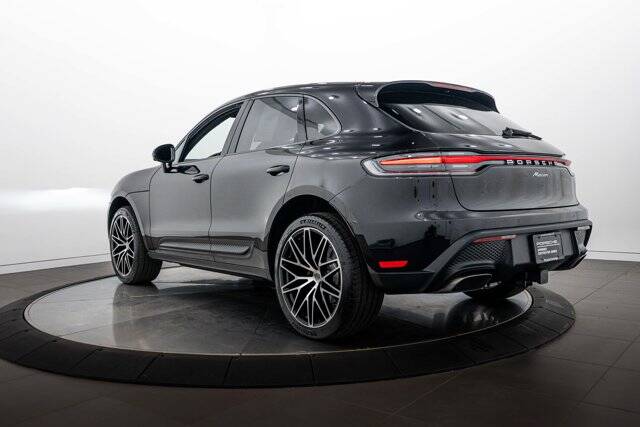2026 Macan picture #3
