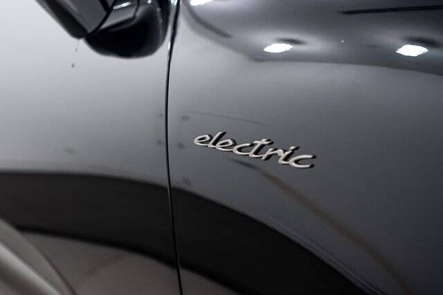 2024 Macan Electric Turbo picture #12