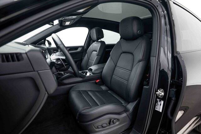 2026 Cayenne picture #5