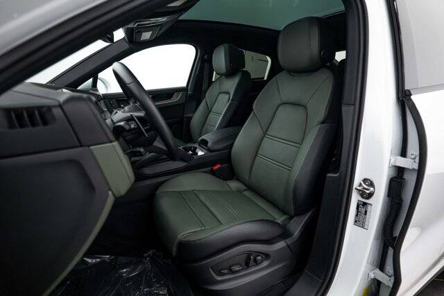 2025 Cayenne E-Hybrid Coupe picture #5