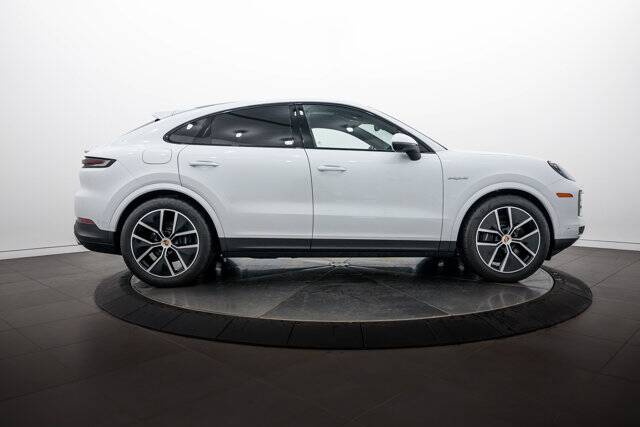 2025 Cayenne E-Hybrid Coupe picture #8