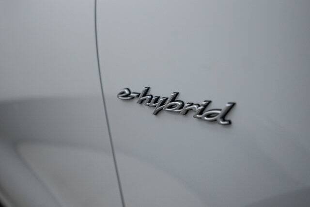 2025 Cayenne E-Hybrid Coupe picture #12