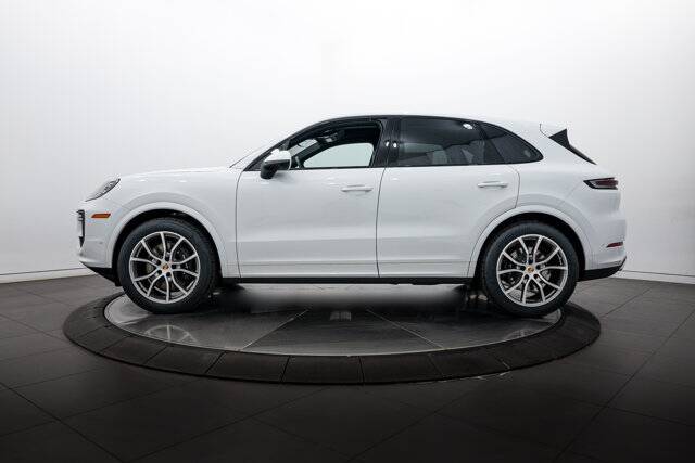 2026 Cayenne picture #2