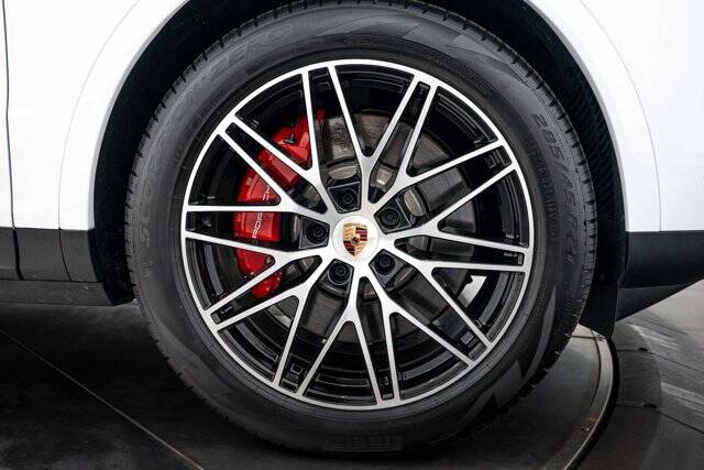 2026 Cayenne S Coupe picture #11