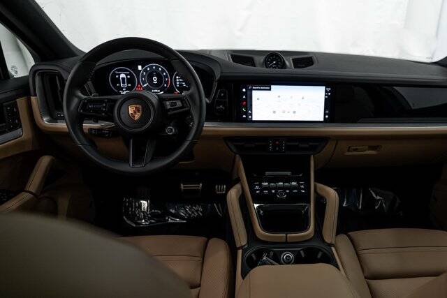 2026 Cayenne S Coupe picture #13