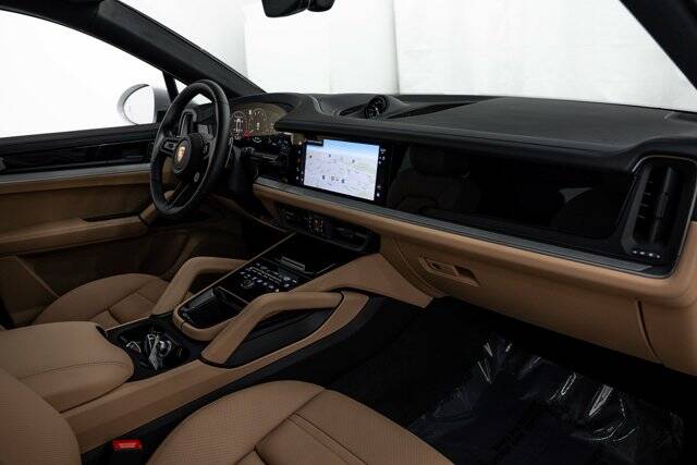 2026 Cayenne S Coupe picture #14