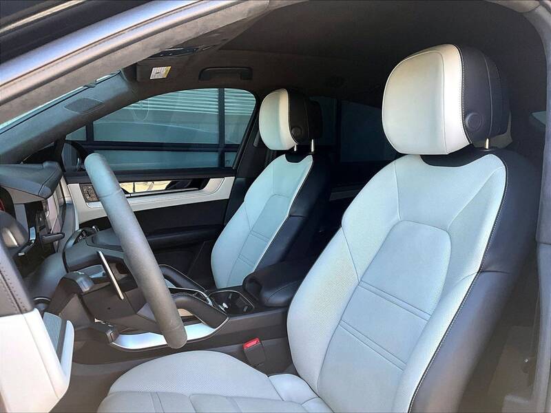 2025 Cayenne Coupe GTS picture #5