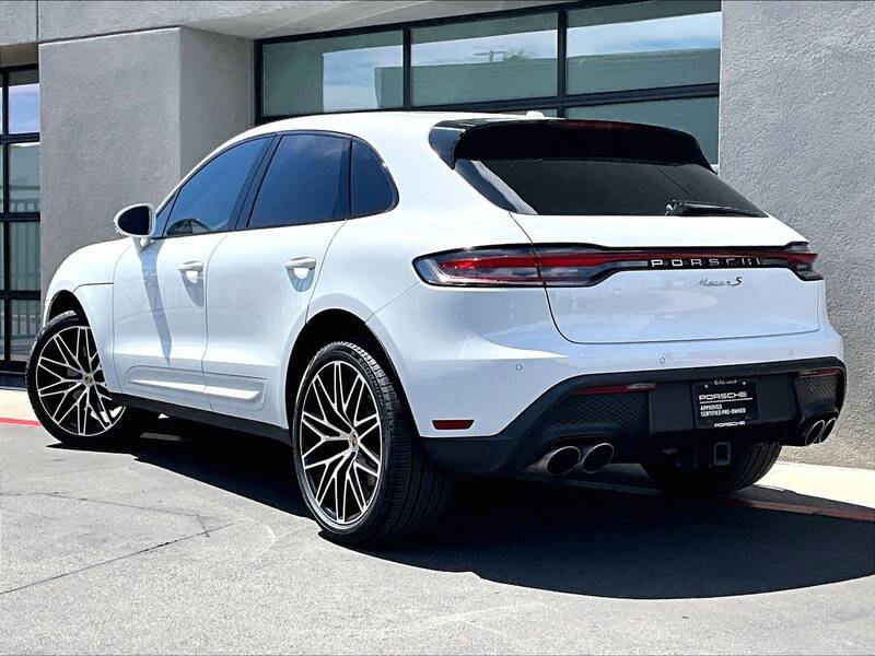 2023 Macan S picture #3