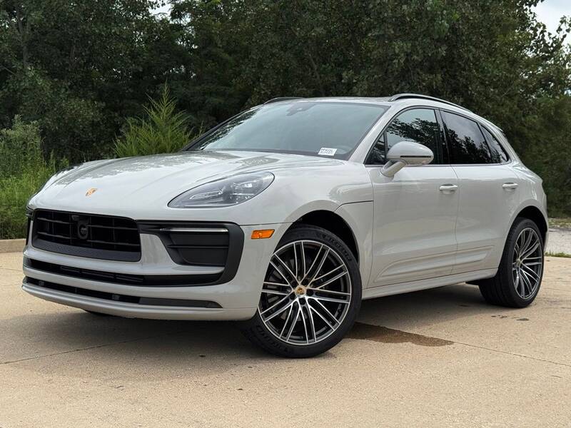 2026 Macan picture #1