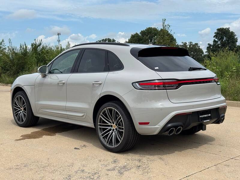 2026 Macan picture #3