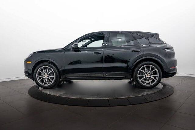 2026 Cayenne picture #2