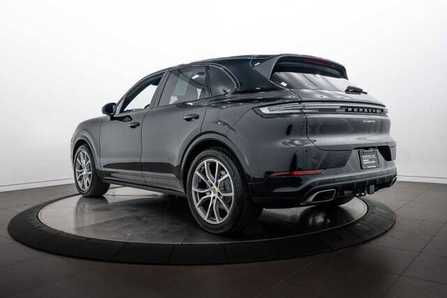 2026 Cayenne picture #3