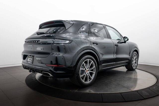 2026 Cayenne picture #7