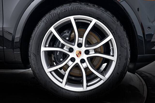 2026 Cayenne picture #11