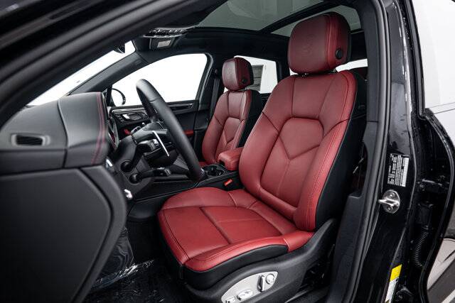 2026 Macan picture #5