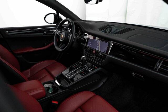 2026 Macan picture #12