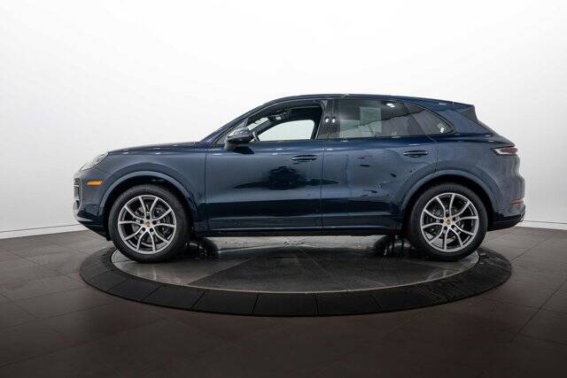 2026 Cayenne picture #2