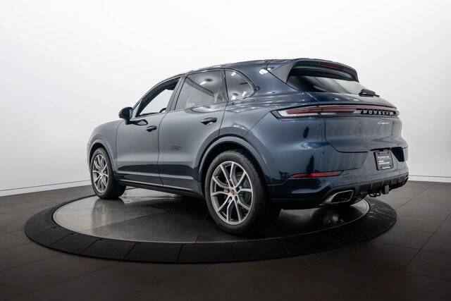 2026 Cayenne picture #3